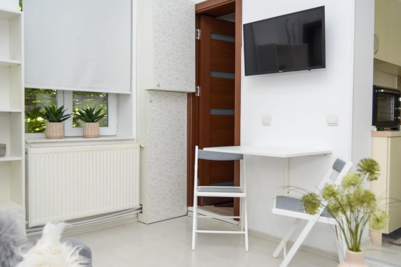 Cozzy Inn City Centre Constanta Bagian luar foto