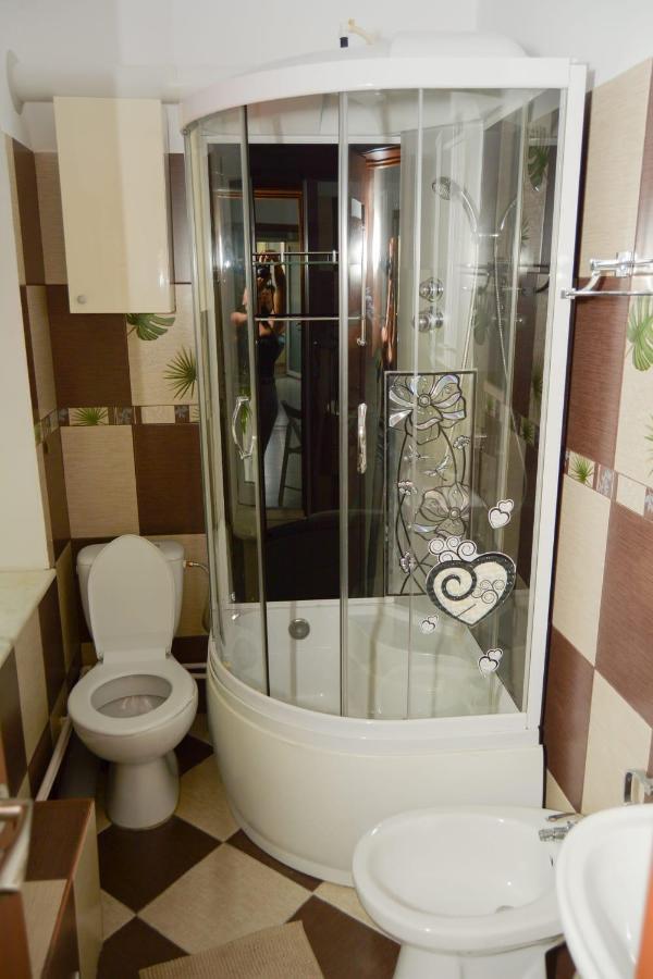 Cozzy Inn City Centre Constanta Bagian luar foto